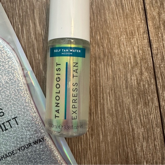 New Tanologist Tanning Mitt and Express Tan Self Tan Water Set - Picture 4 of 6